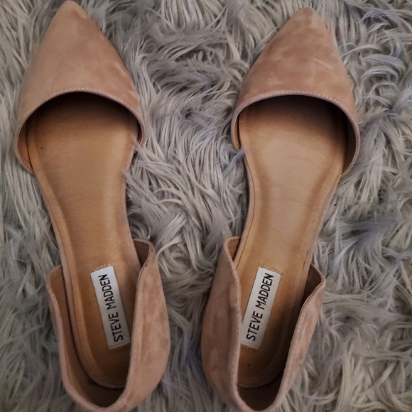 Steve Madden Tan Flats - Picture 2 of 4